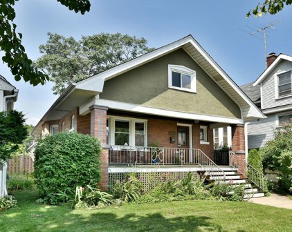 143 Des Plaines Avenue, Forest Park