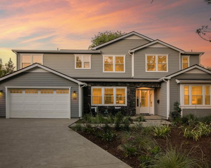 55 Vasilakos WAY, Menlo Park
