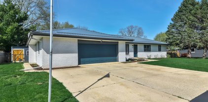 1025 Crest View, Byron