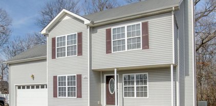 1383 Gemstone Ct, Clarksville