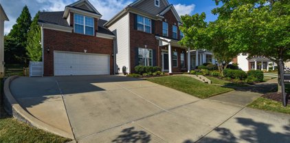 8109 Cottsbrooke  Drive, Huntersville