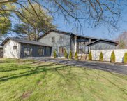 207 Bluegrass Dr, Hendersonville image