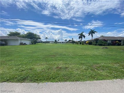 1406 Shelby Parkway, Cape Coral