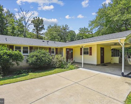 5217 Pumphrey Dr, Fairfax