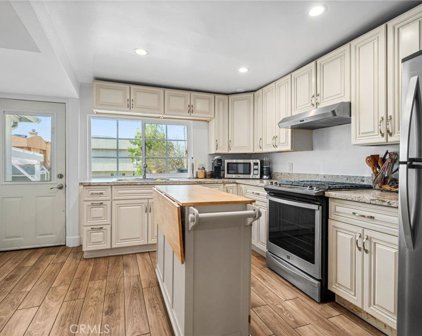 10121 Mountair Avenue, Tujunga