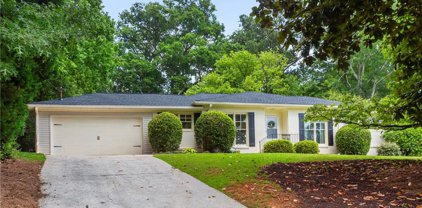 5925 Garber Drive, Sandy Springs