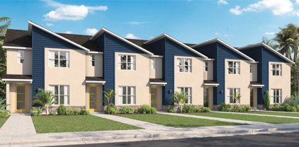 204 E Palmetto Avenue, Longwood