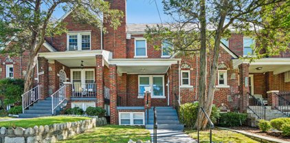 5233 2nd St Nw, Washington