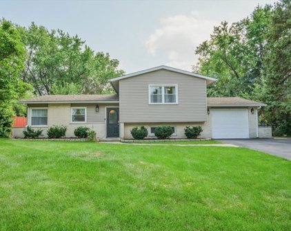 1013 Apple Valley Drive, Bartlett