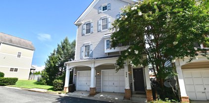 696 Heathwalk Mews, Gaithersburg