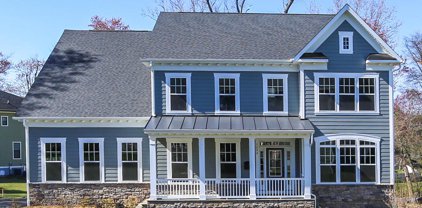 12662 Popes Head Rd, Clifton