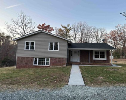 4272 James Madison Hwy, Gordonsville
