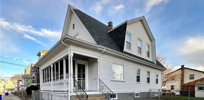 27 Melrose Avenue, Pawtucket