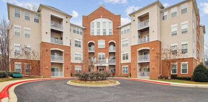 2610 Chapel Lake Dr Unit #212, Gambrills