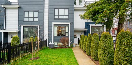 2277 Oak Meadows Drive Unit 219, Surrey