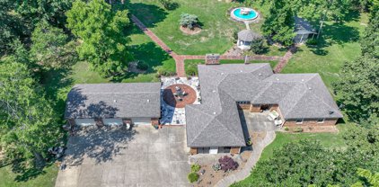 302 Arnold Ln, Shepherdsville