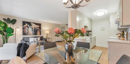 2466 W Bayshore RD 5, Palo Alto