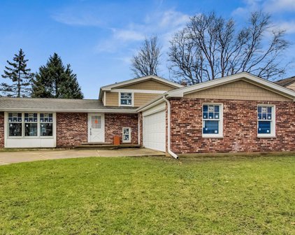 207 W Pickwick Road, Arlington Heights