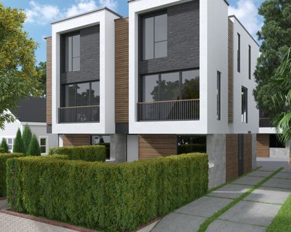 1557 S Ogden Dr, Los Angeles