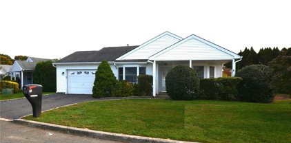 5 Willow Court Unit #5, Manorville
