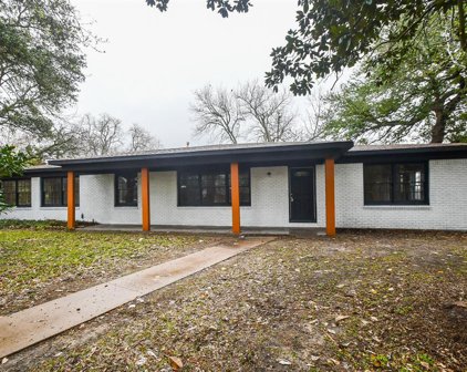 8 Coronado Circle, La Marque