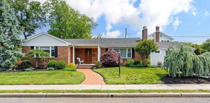 3 Caro Court, Red Bank