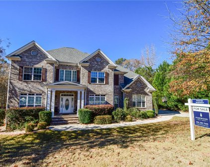 145 Edgewater Trail, Fayetteville