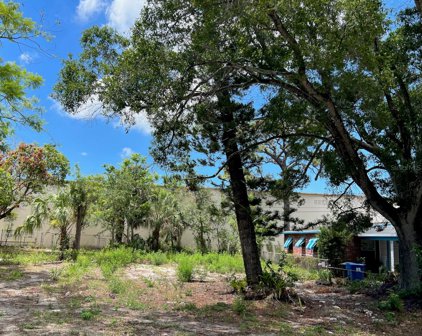 2932 Fairfield Avenue S, St Petersburg