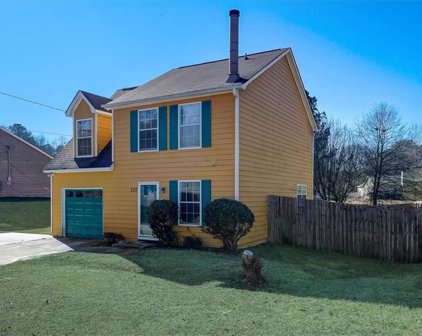 230 Amethyst Court, College Park
