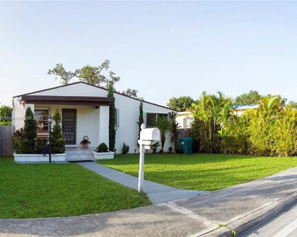 5879 Sw 24th St, Miami
