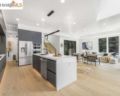 90 Vicente Rd, Berkeley