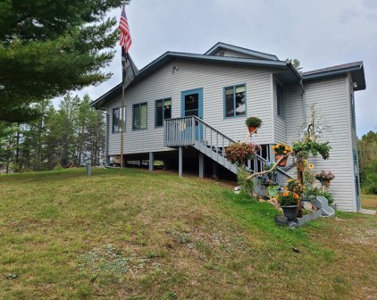 6884 County Road 11, Breezy Point