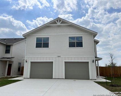 13822 Enzo Gate, San Antonio
