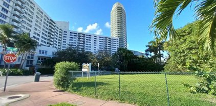 1425 Bay Rd, Miami Beach