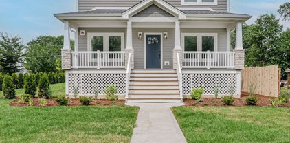 240 S Washington Street, Westmont