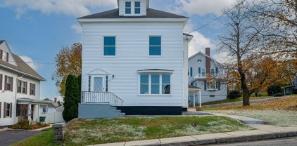 7 School St, Clinton