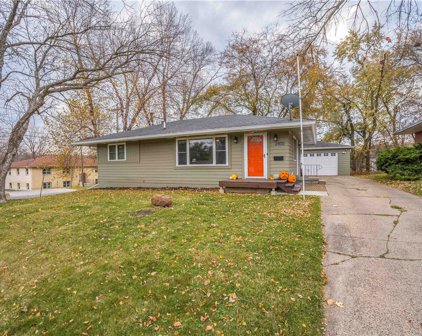 2400 Holcomb Avenue, Des Moines