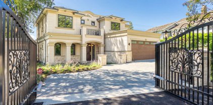 2586 Marine Drive, West Vancouver