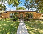 128 Meadowglen  Circle, Coppell image