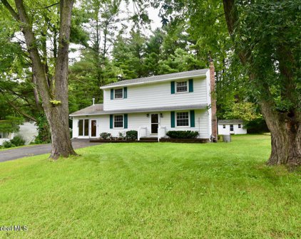 43 Weston Drive, Clifton Park