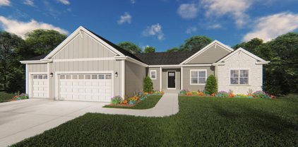 W194N15762 East Gate Court, Jackson