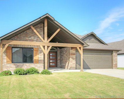 27509 E 109th Street S, Coweta