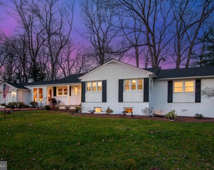 4221 Saint Jerome Dr, Annandale