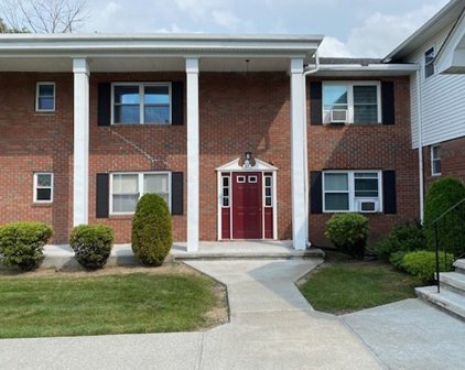 57 Colonial Circle Unit D, Chicopee