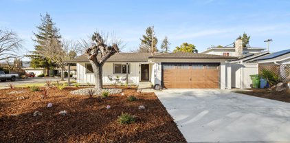 545 Sobrato Drive, Campbell