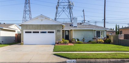 6743 Denmead Street, Lakewood