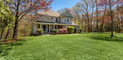 28 Russet Hill Road, Ashland