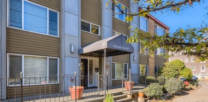 1707 Boylston Avenue Unit #205, Seattle