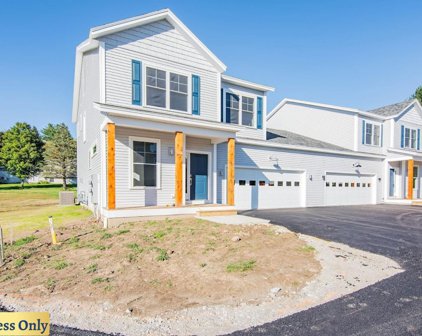 44 Bonning Way Unit #1B, Shelburne
