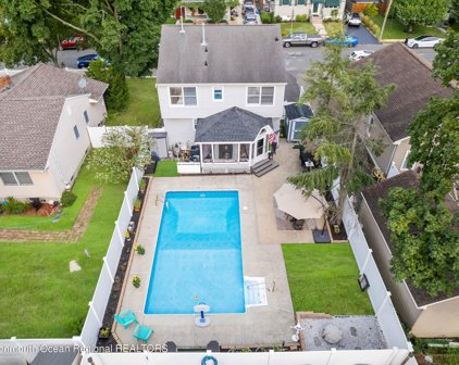 12 Chingarora Avenue, Keyport
